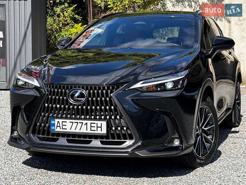 Lexus NX 2022