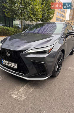 Lexus NX 2023