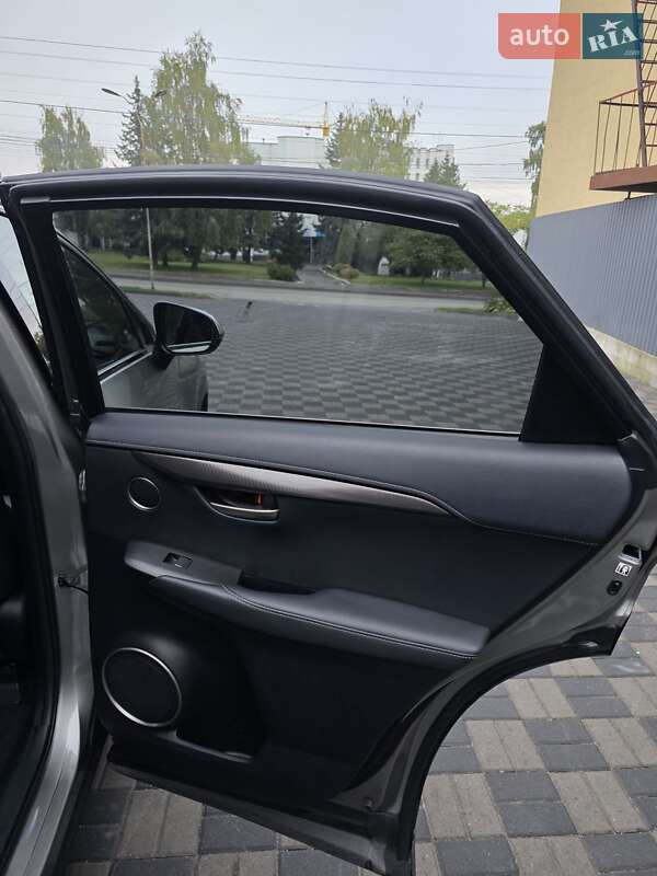 Внедорожник / Кроссовер Lexus NX 2014 в Хмельницком