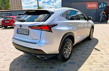 Внедорожник / Кроссовер Lexus NX 2019 в 