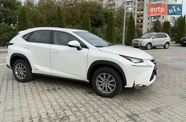Позашляховик / Кросовер Lexus NX 2014 в 