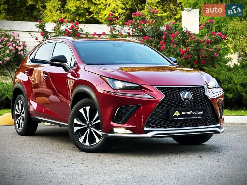 Позашляховик / Кросовер Lexus NX 2017 в 