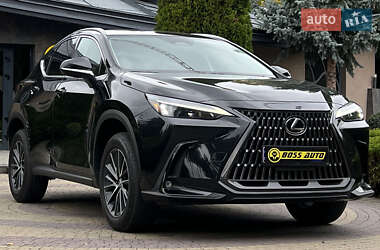 Lexus NX 2022