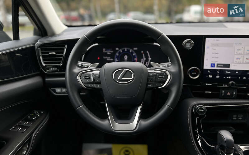 Позашляховик / Кросовер Lexus NX 2022 в Львові