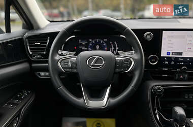 Позашляховик / Кросовер Lexus NX 2022 в 