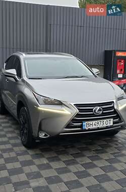 Позашляховик / Кросовер Lexus NX 2014 в 