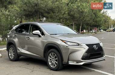 Позашляховик / Кросовер Lexus NX 2016 в 