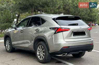 Позашляховик / Кросовер Lexus NX 2016 в 