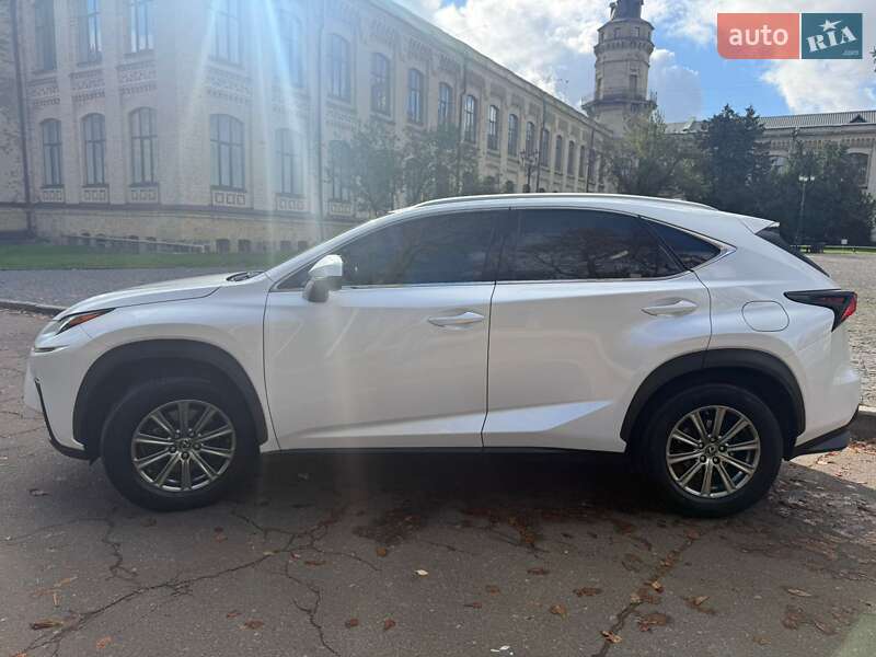 Внедорожник / Кроссовер Lexus NX 2018 в Киеве