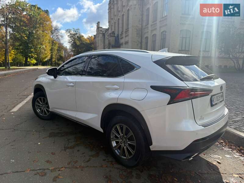 Внедорожник / Кроссовер Lexus NX 2018 в Киеве