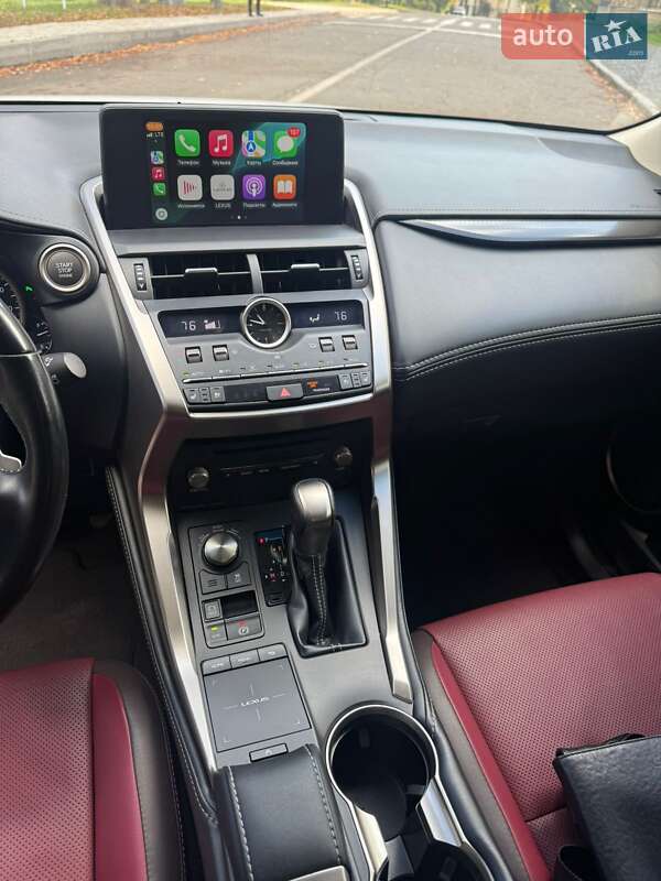 Внедорожник / Кроссовер Lexus NX 2018 в Киеве