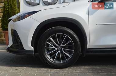 Внедорожник / Кроссовер Lexus NX 2022 в 
