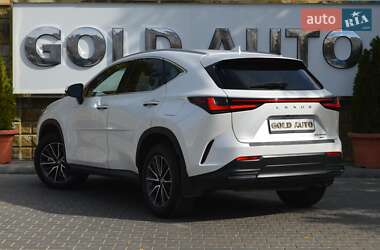 Внедорожник / Кроссовер Lexus NX 2022 в 