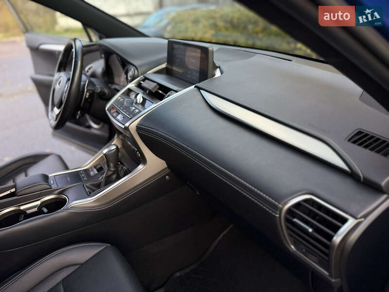 Позашляховик / Кросовер Lexus NX 2019 в Києві