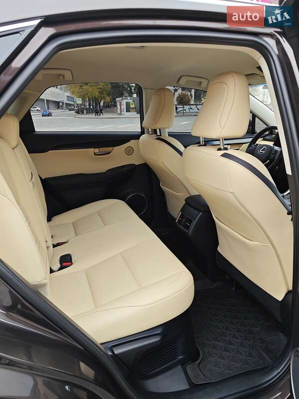 Внедорожник / Кроссовер Lexus NX 2015 в Харькове