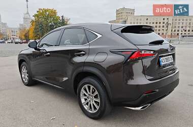 Позашляховик / Кросовер Lexus NX 2015 в  фото 4 Позашляховик / Кросовер Lexus NX 2015 в
