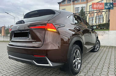 Позашляховик / Кросовер Lexus NX 2017 в 