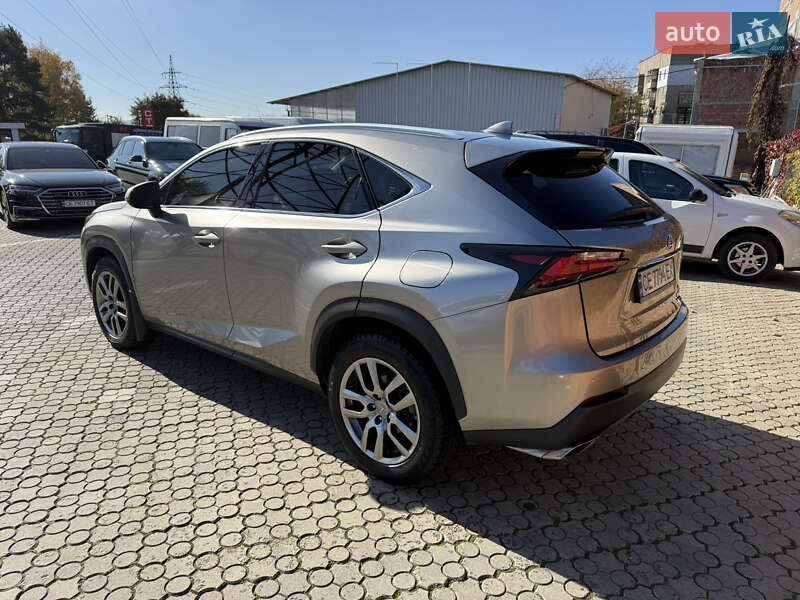 Позашляховик / Кросовер Lexus NX 2016 в Чернівцях