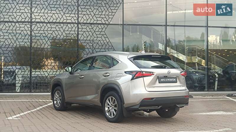 Позашляховик / Кросовер Lexus NX 2016 в Києві фото 2 Позашляховик / Кросовер Lexus NX 2016 в Києві