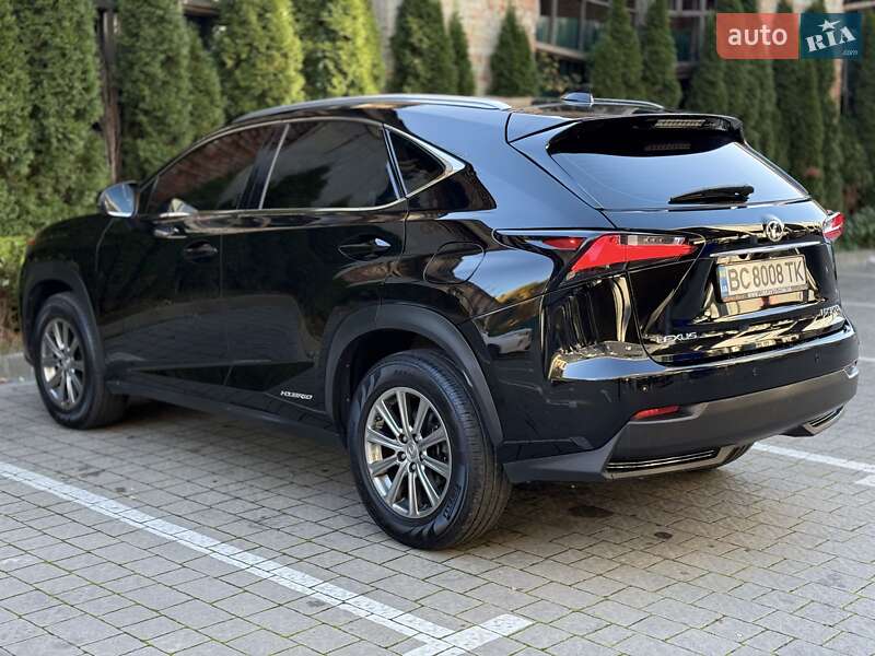 Позашляховик / Кросовер Lexus NX 2015 в Львові