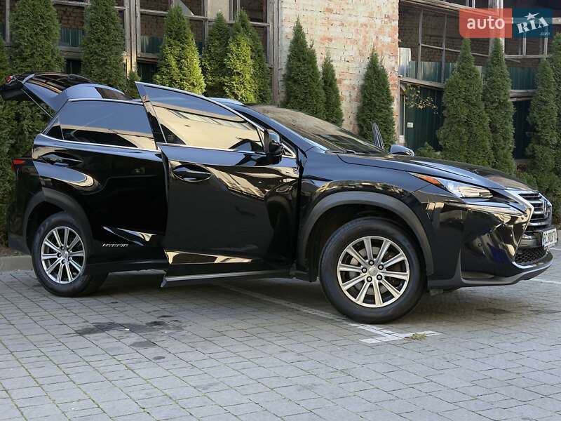Позашляховик / Кросовер Lexus NX 2015 в Львові