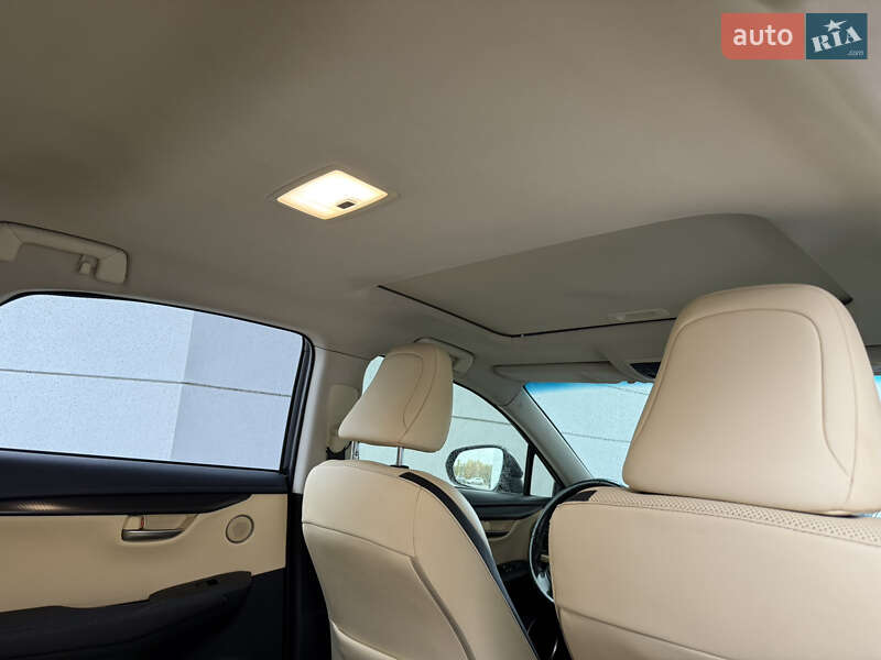 Внедорожник / Кроссовер Lexus NX 2016 в Кременчуге