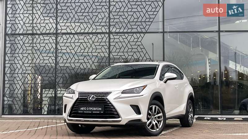 Lexus NX 2021