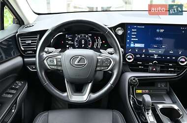 Позашляховик / Кросовер Lexus NX 2022 в 