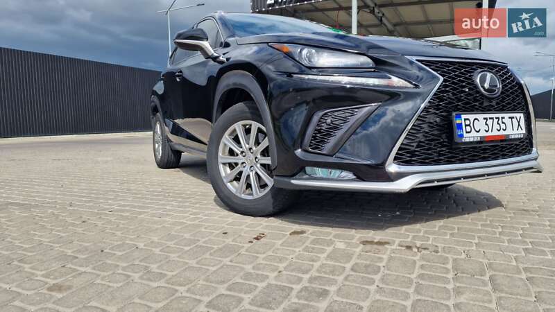 Позашляховик / Кросовер Lexus NX 2015 в Львові фото 4 Позашляховик / Кросовер Lexus NX 2015 в Львові