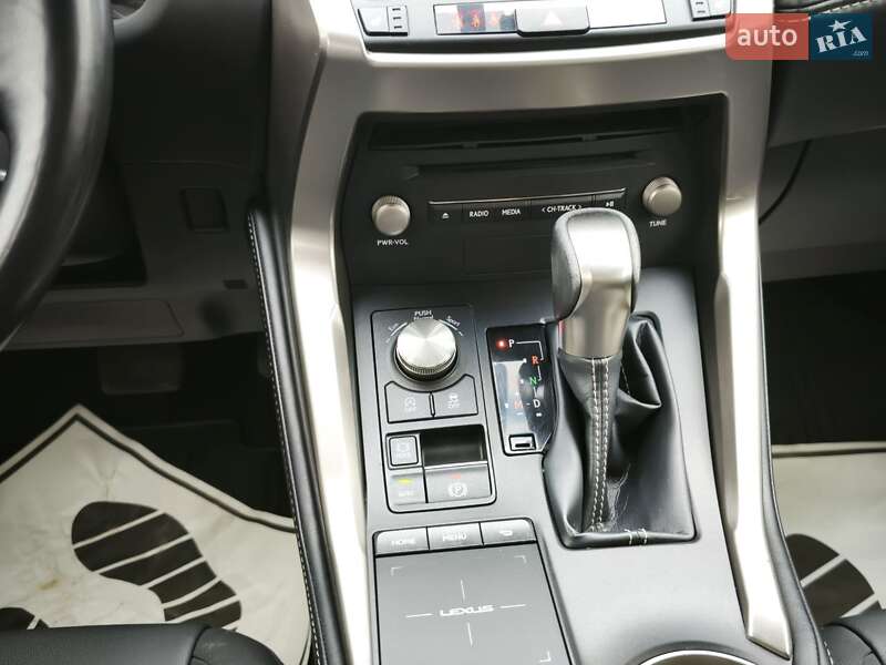 Внедорожник / Кроссовер Lexus NX 2018 в Львове