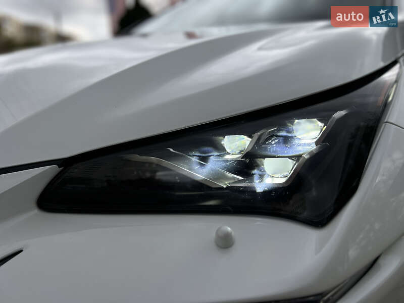 Позашляховик / Кросовер Lexus NX 2020 в Львові