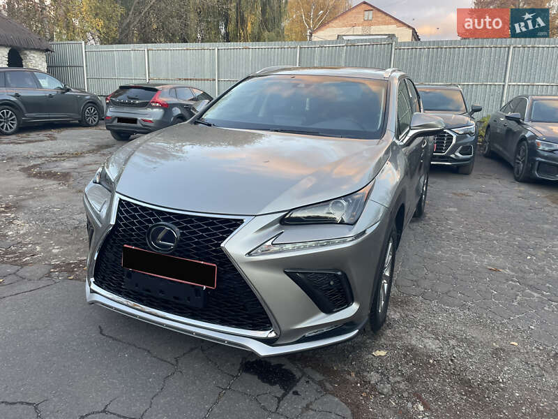 Внедорожник / Кроссовер Lexus NX 2020 в Зборове