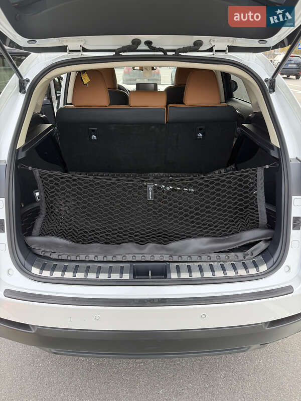 Позашляховик / Кросовер Lexus NX 2017 в Києві