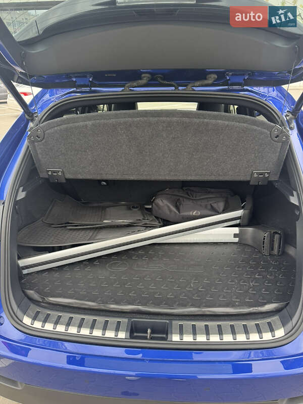 Внедорожник / Кроссовер Lexus NX 2016 в Киеве