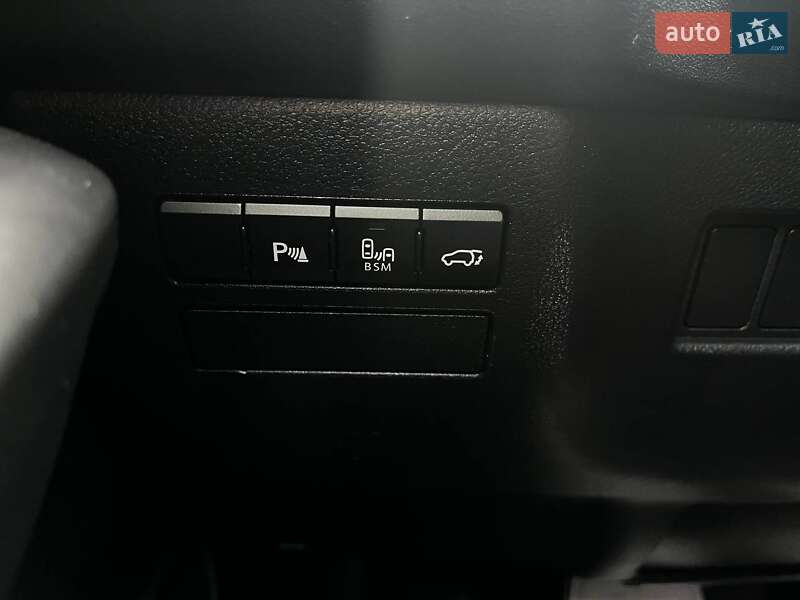 Позашляховик / Кросовер Lexus NX 2015 в Дніпрі фото 32 Позашляховик / Кросовер Lexus NX 2015 в Дніпрі