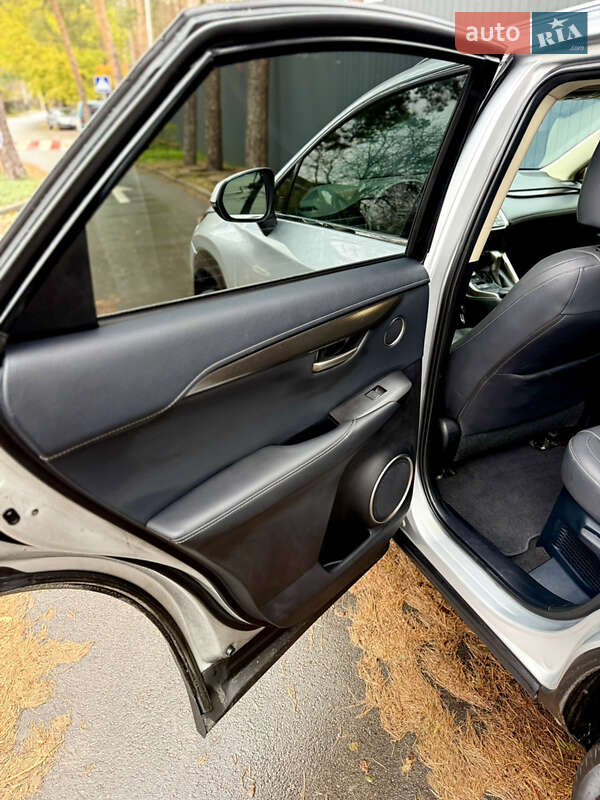 Позашляховик / Кросовер Lexus NX 2015 в Києві фото 12 Позашляховик / Кросовер Lexus NX 2015 в Києві