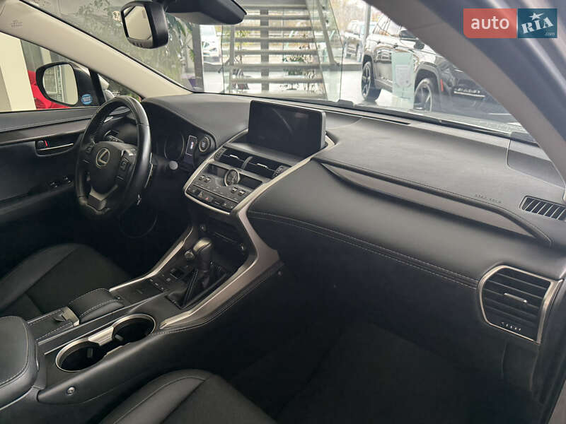 Позашляховик / Кросовер Lexus NX 2019 в Чернігові