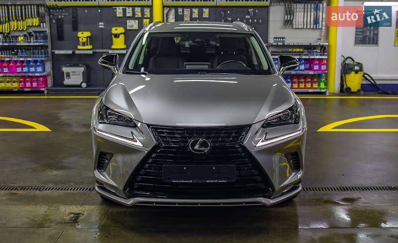 Позашляховик / Кросовер Lexus NX 2020 в Чернівцях
