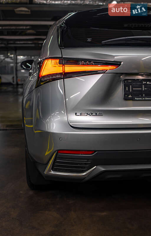 Позашляховик / Кросовер Lexus NX 2020 в Чернівцях