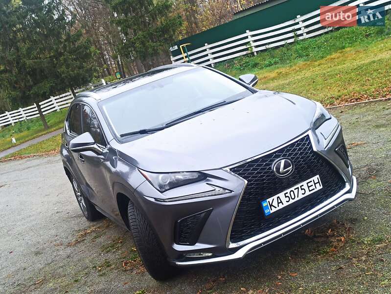Позашляховик / Кросовер Lexus NX 2015 в Білій Церкві