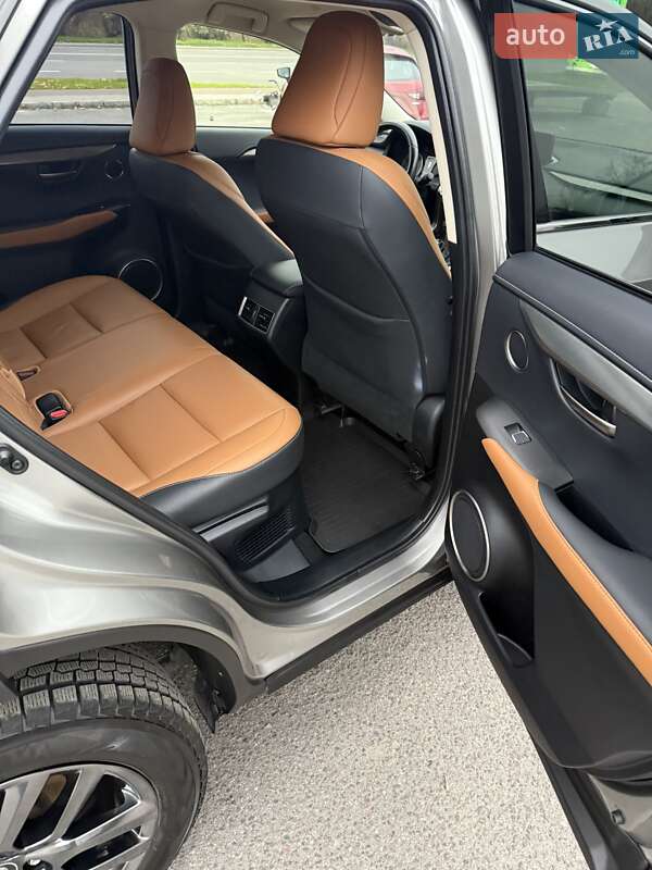 Позашляховик / Кросовер Lexus NX 2019 в Львові