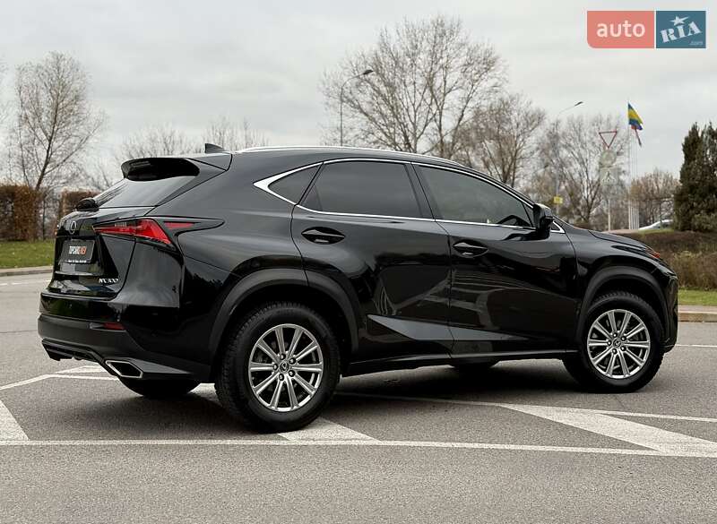 Позашляховик / Кросовер Lexus NX 2018 в Києві