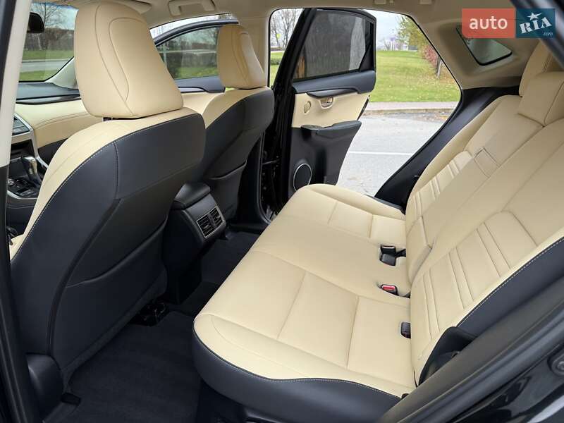 Позашляховик / Кросовер Lexus NX 2018 в Києві