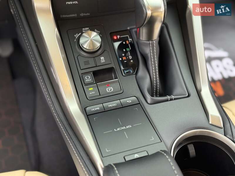 Позашляховик / Кросовер Lexus NX 2018 в Києві