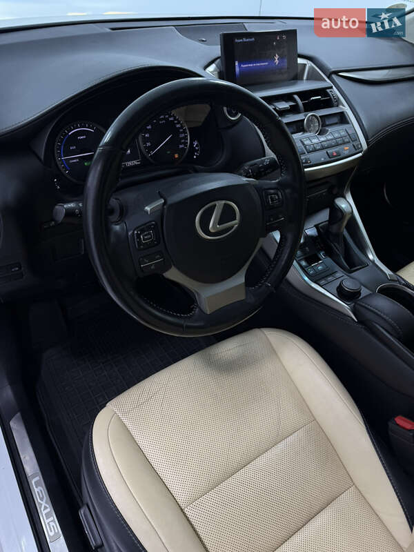 Внедорожник / Кроссовер Lexus NX 2016 в Одессе