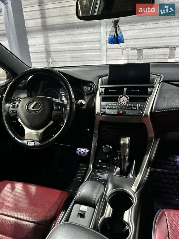 Позашляховик / Кросовер Lexus NX 2017 в Одесі