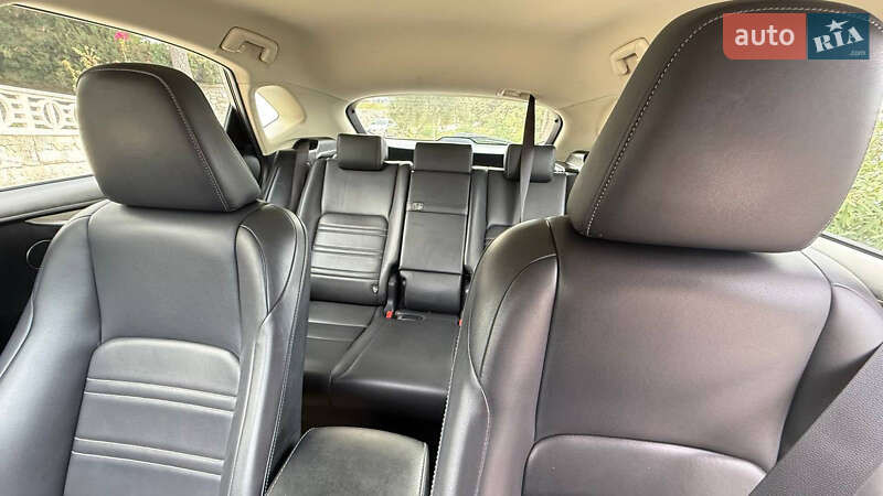 Внедорожник / Кроссовер Lexus NX 2016 в Одессе