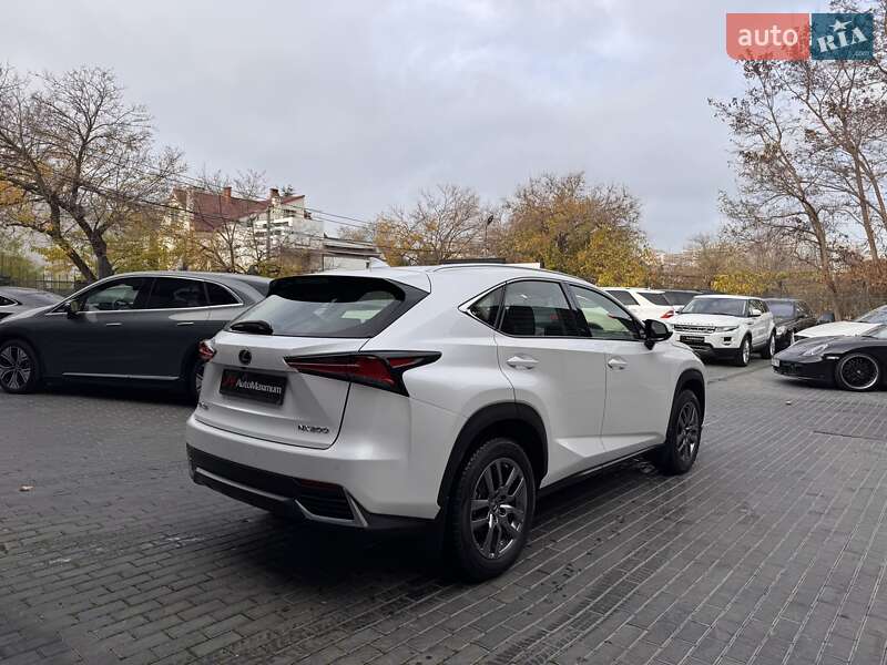 Внедорожник / Кроссовер Lexus NX 2018 в Одессе