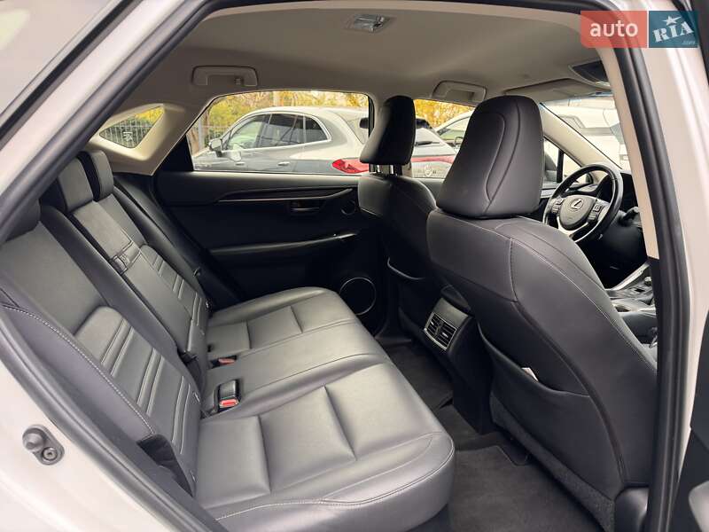 Внедорожник / Кроссовер Lexus NX 2018 в Одессе