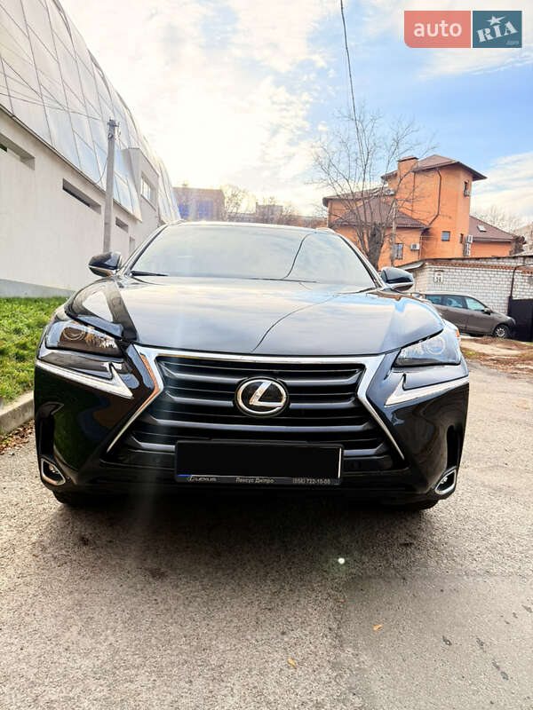 Внедорожник / Кроссовер Lexus NX 2016 в Днепре